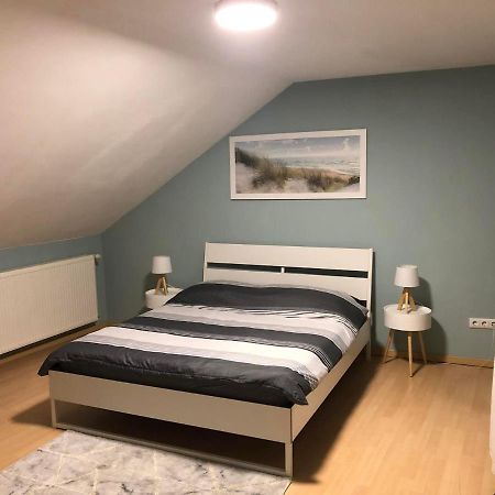 Cozy 120M² Apartment With 3 Bedrooms And 1 Home Cinema Useldange Exteriör bild