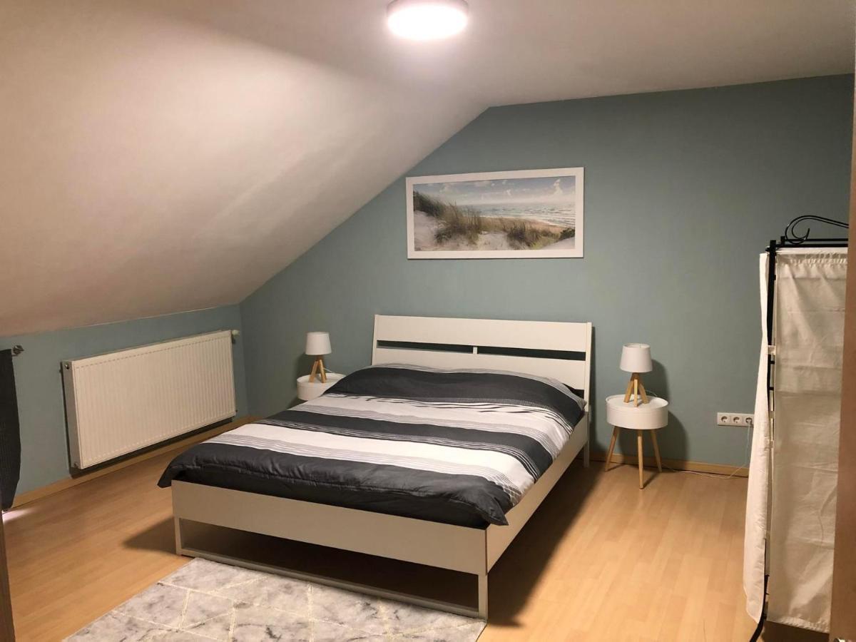 Cozy 120M² Apartment With 3 Bedrooms And 1 Home Cinema Useldange Exteriör bild