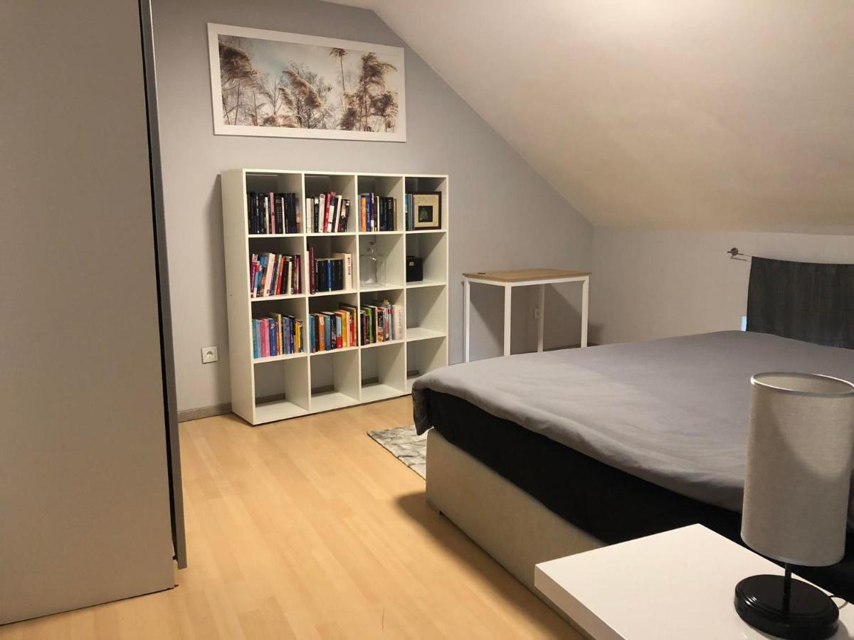 Cozy 120M² Apartment With 3 Bedrooms And 1 Home Cinema Useldange Exteriör bild