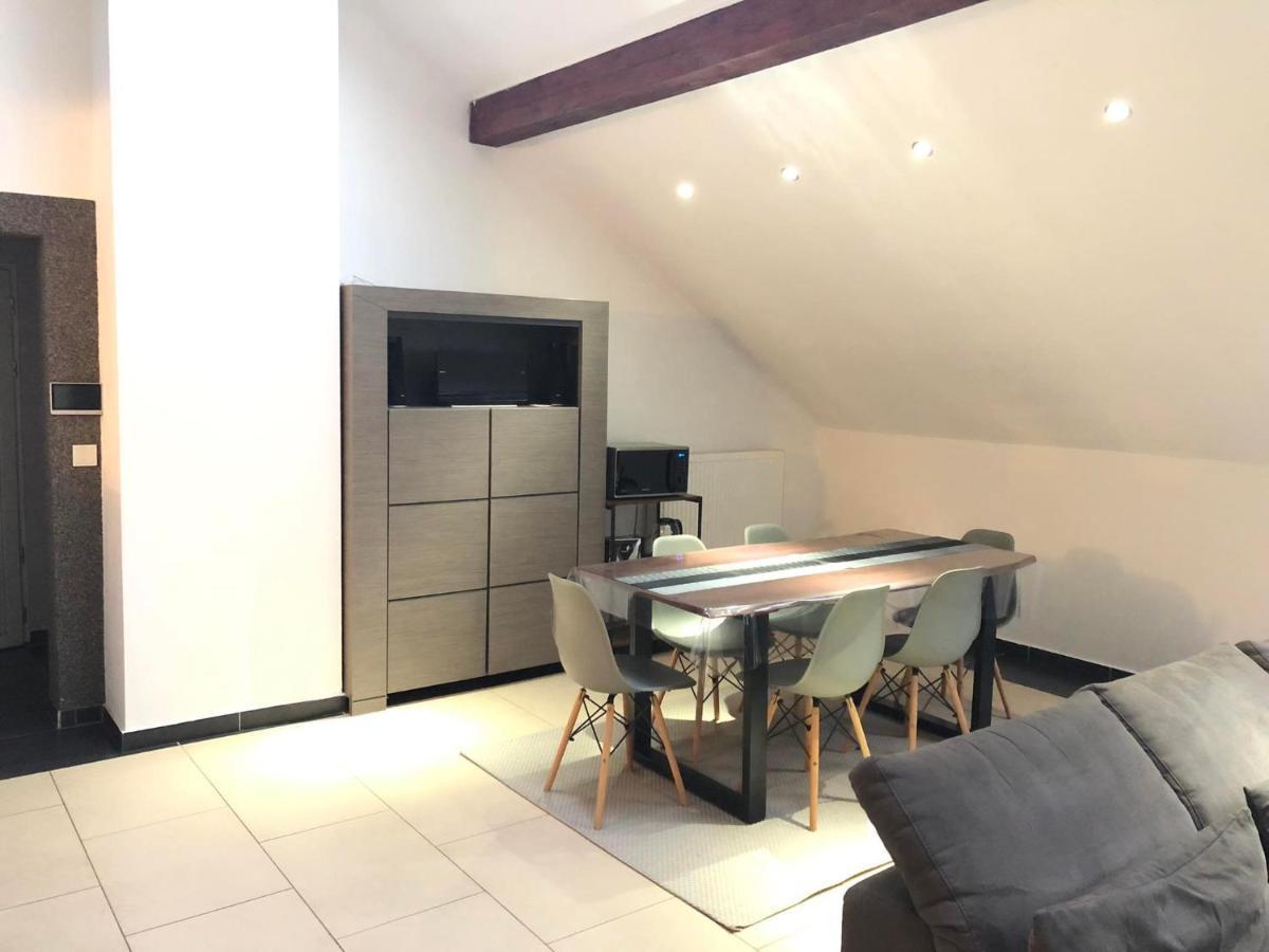 Cozy 120M² Apartment With 3 Bedrooms And 1 Home Cinema Useldange Exteriör bild